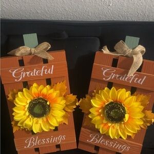 Grateful Blessings Sunflower Decor